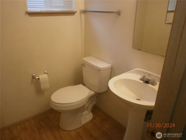 $1,890 | 6317 Barstow Lane Southeast, Unit 8, Lacey, WA 98513