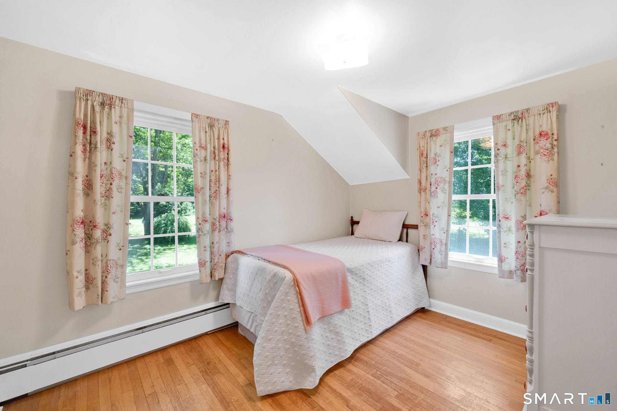 39 Boggs Hill Road Newtown, CT 06470 - Photo 29 of 33
