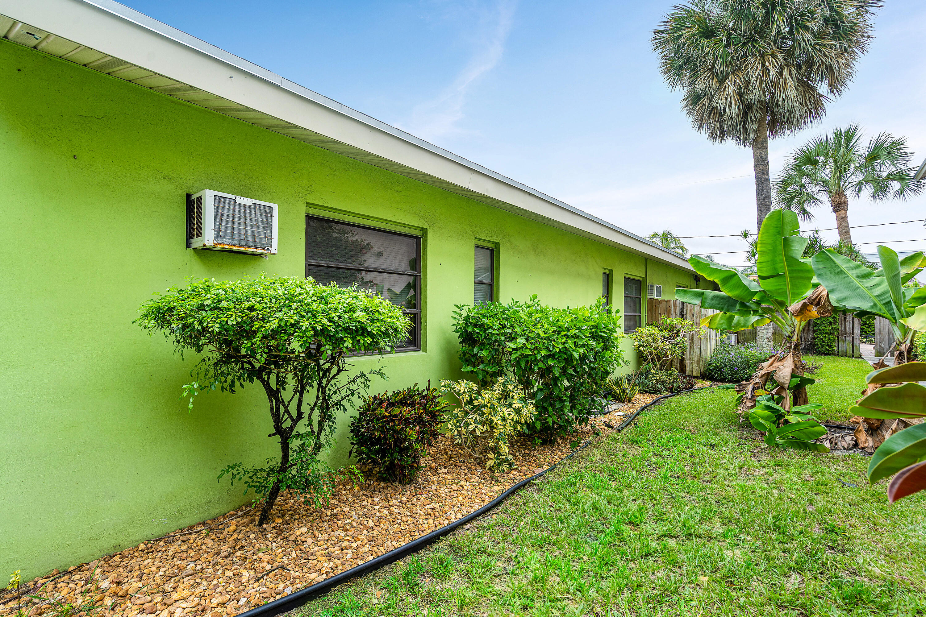 3308 Southeast 3rd Street Pompano Beach, FL 33062 - Photo 8 of 24 008-3308Southeast3rdStreet-PompanoBeach-