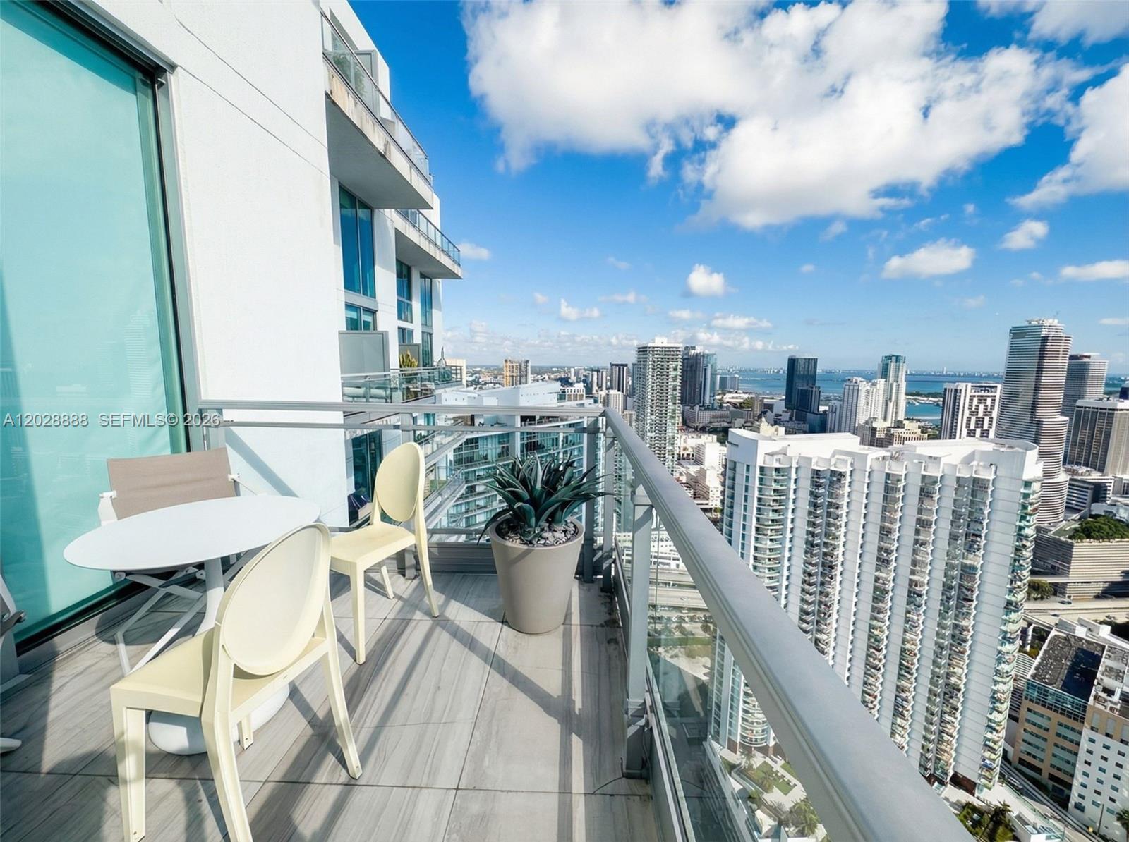 92 Southwest 3rd Street, Unit PH5213 Miami, FL 33130 - Photo 1 of 24