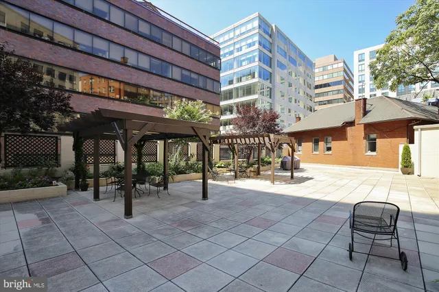 a view of an entryway