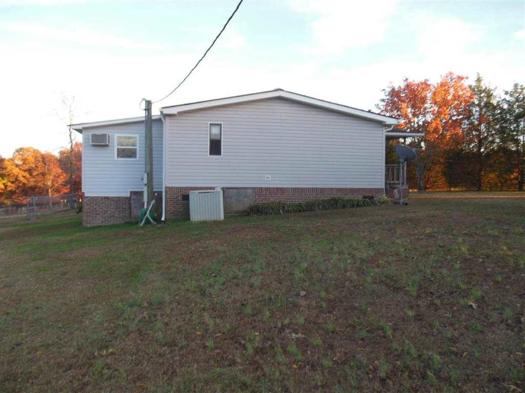 911 Warren Watt Road Iva, SC 29655 - Photo 3 of 22