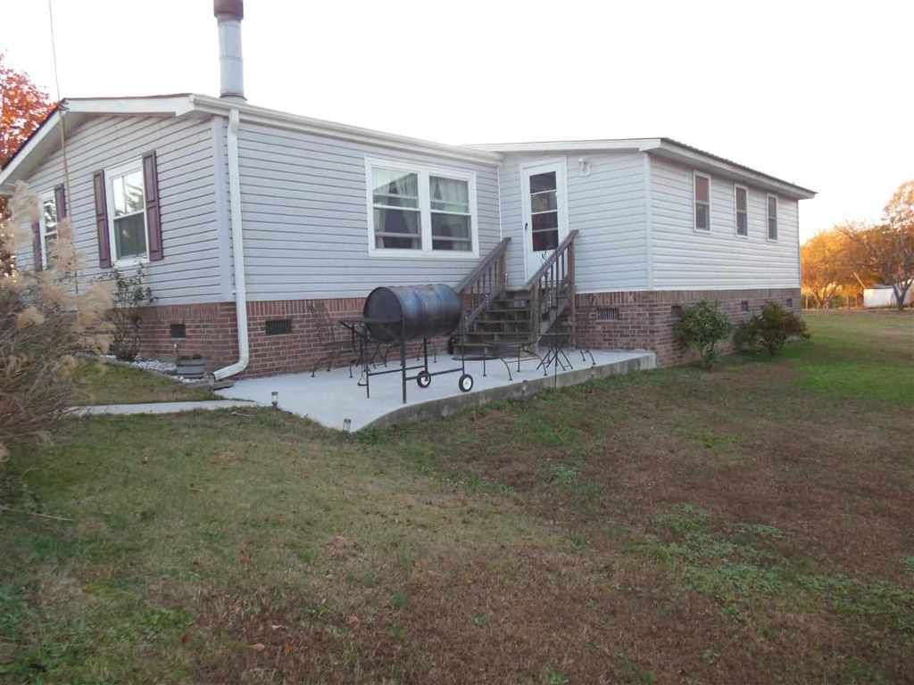 911 Warren Watt Road Iva, SC 29655 - Photo 8 of 22