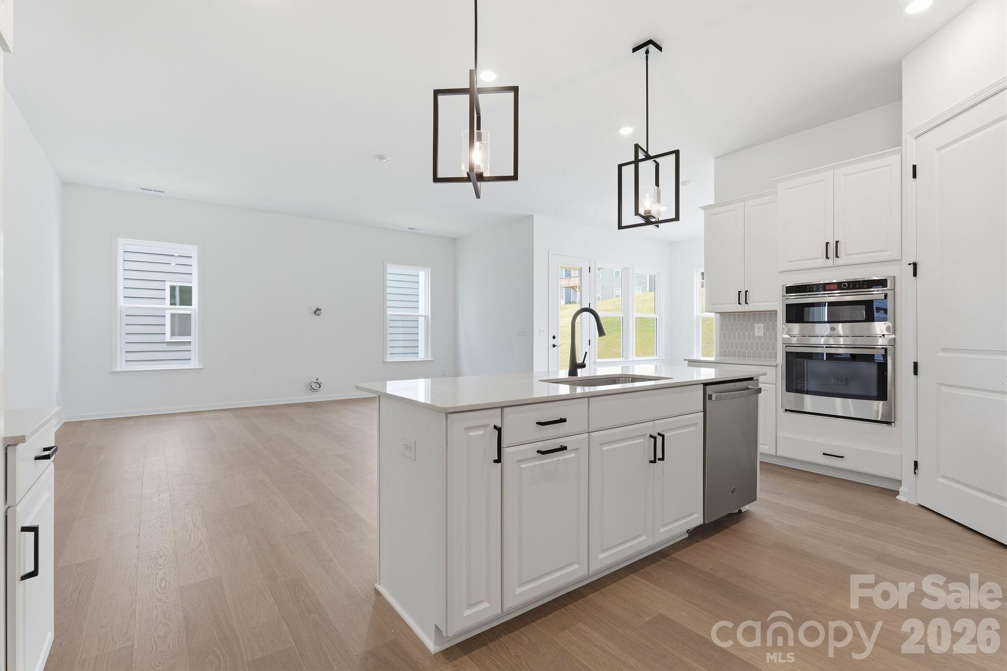 5068 Duval Circle Tega Cay, SC 29708 - Photo 3 of 32