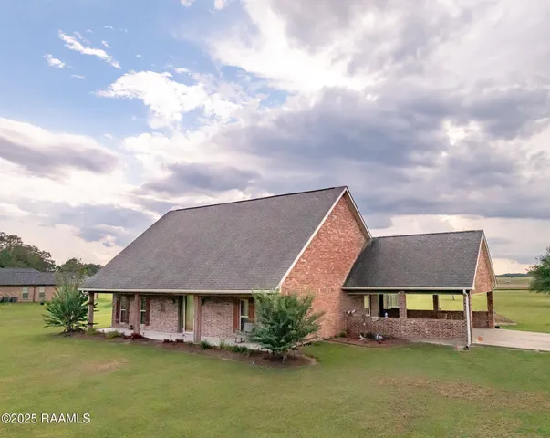 $419,500 | 1027 Chinaberry Drive, Eunice, LA 70535