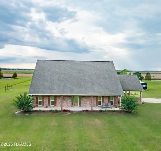 $419,500 | 1027 Chinaberry Drive, Eunice, LA 70535