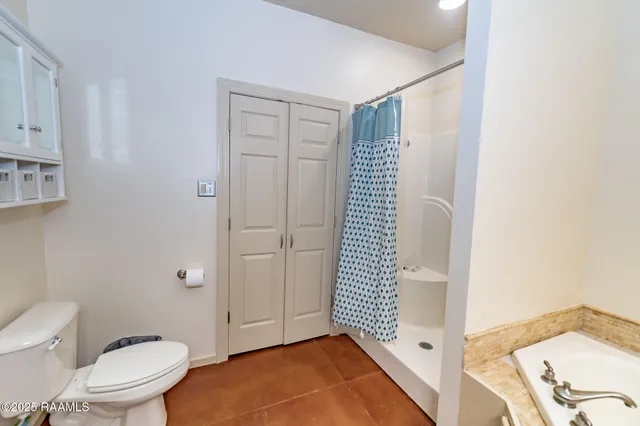 $419,500 | 1027 Chinaberry Drive, Eunice, LA 70535