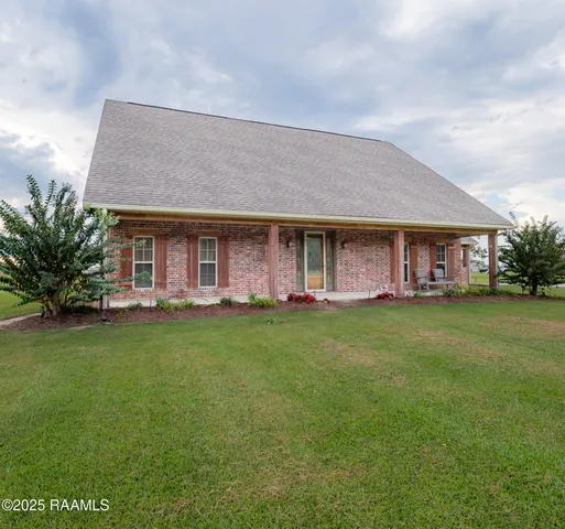 $419,500 | 1027 Chinaberry Drive, Eunice, LA 70535