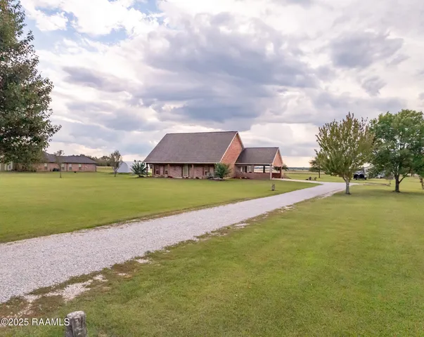 $419,500 | 1027 Chinaberry Drive, Eunice, LA 70535