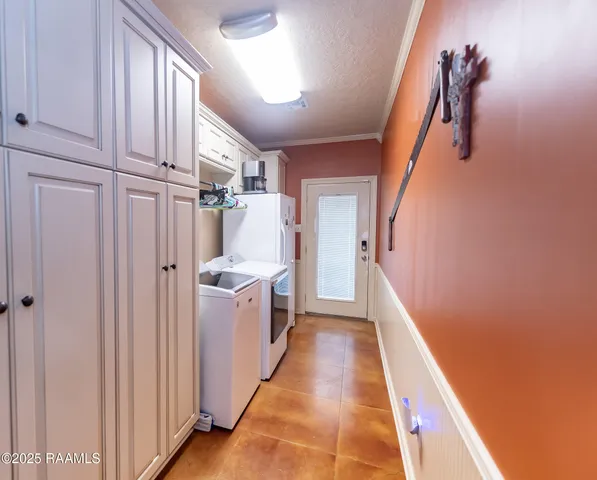 $419,500 | 1027 Chinaberry Drive, Eunice, LA 70535