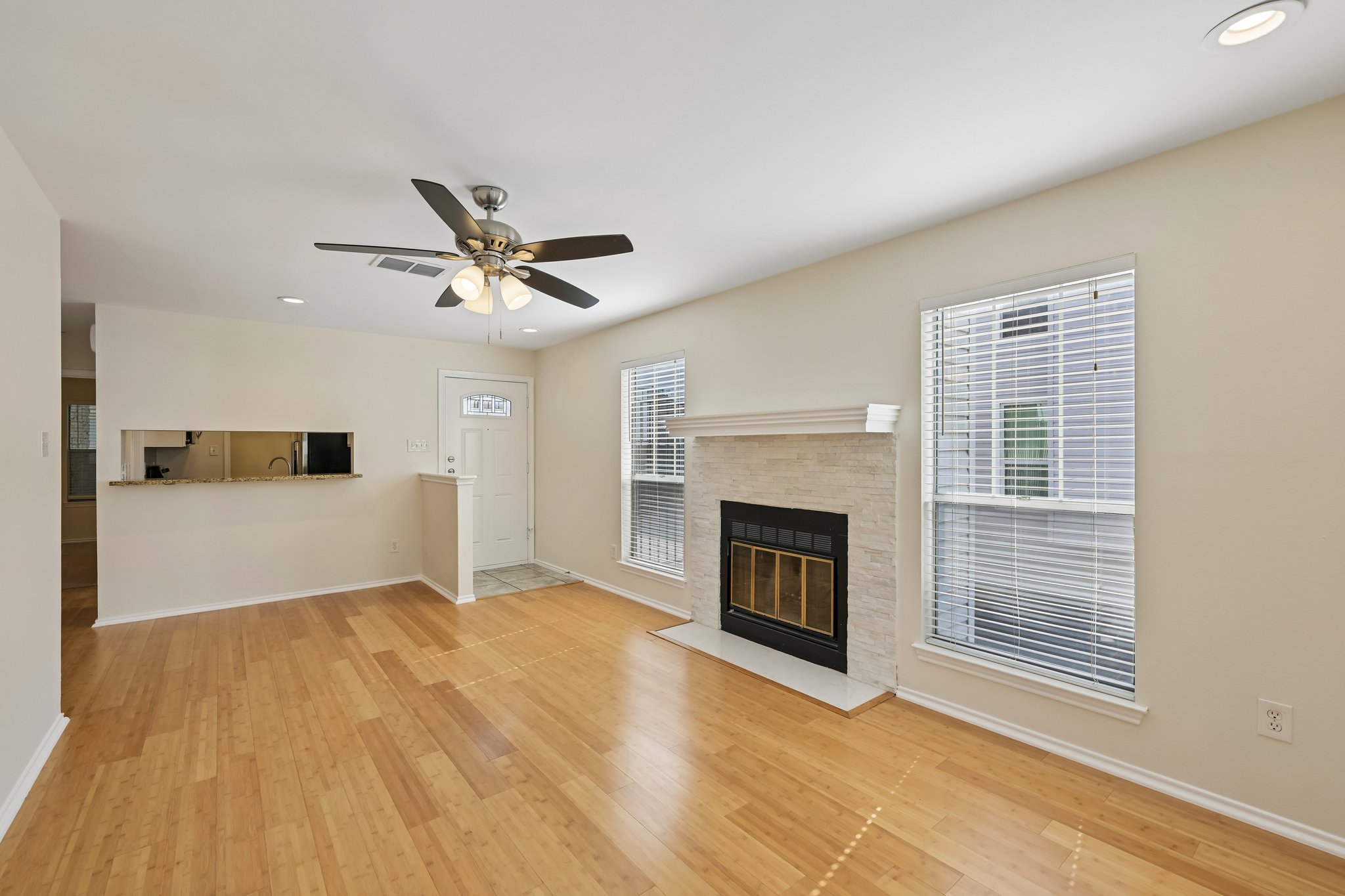 2520 Quarry Road, Unit 202 Austin, TX 78703 - Photo 12 of 38 Gallery Image 12