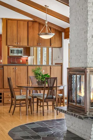 $1,100,000 | 7831 50th Street North, Lake Elmo, MN 55042