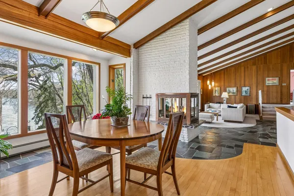 $1,100,000 | 7831 50th Street North, Lake Elmo, MN 55042