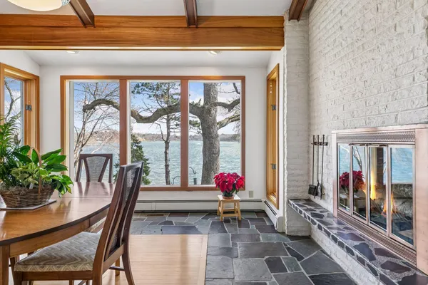 $1,100,000 | 7831 50th Street North, Lake Elmo, MN 55042