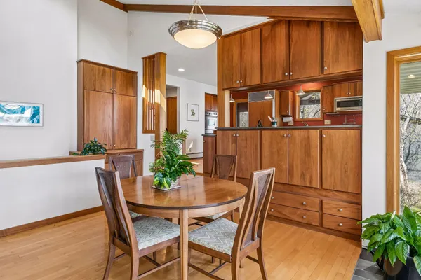 $1,100,000 | 7831 50th Street North, Lake Elmo, MN 55042