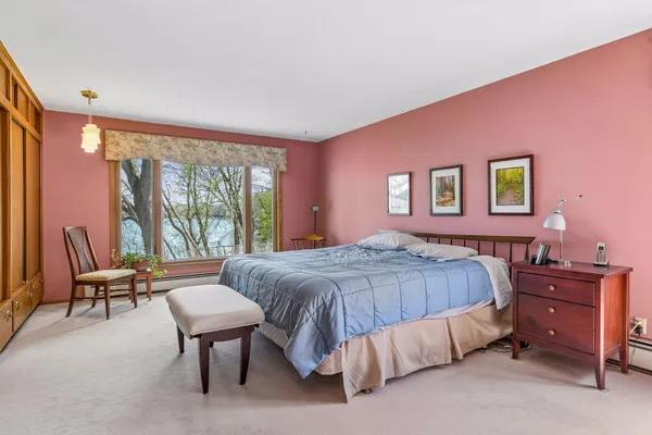 $1,100,000 | 7831 50th Street North, Lake Elmo, MN 55042