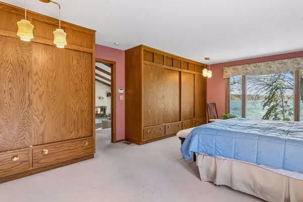 $1,100,000 | 7831 50th Street North, Lake Elmo, MN 55042