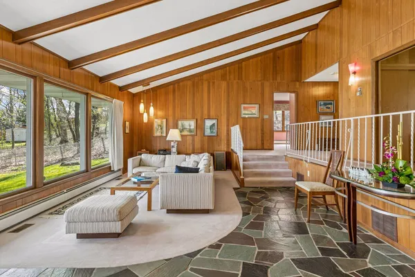 $1,100,000 | 7831 50th Street North, Lake Elmo, MN 55042