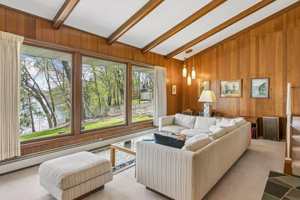 $1,100,000 | 7831 50th Street North, Lake Elmo, MN 55042