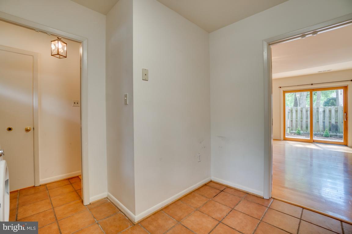 431 Greenbrier Ct., Unit 431 Fredericksburg, VA 22401 - Photo 12 of 49