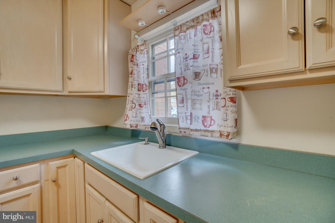 431 Greenbrier Ct., Unit 431 Fredericksburg, VA 22401 - Photo 8 of 49
