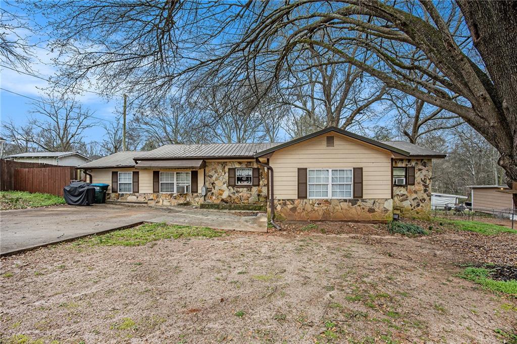 744 Clayton Street Commerce, GA 30529 - Photo 1 of 1 Gallery Image 1