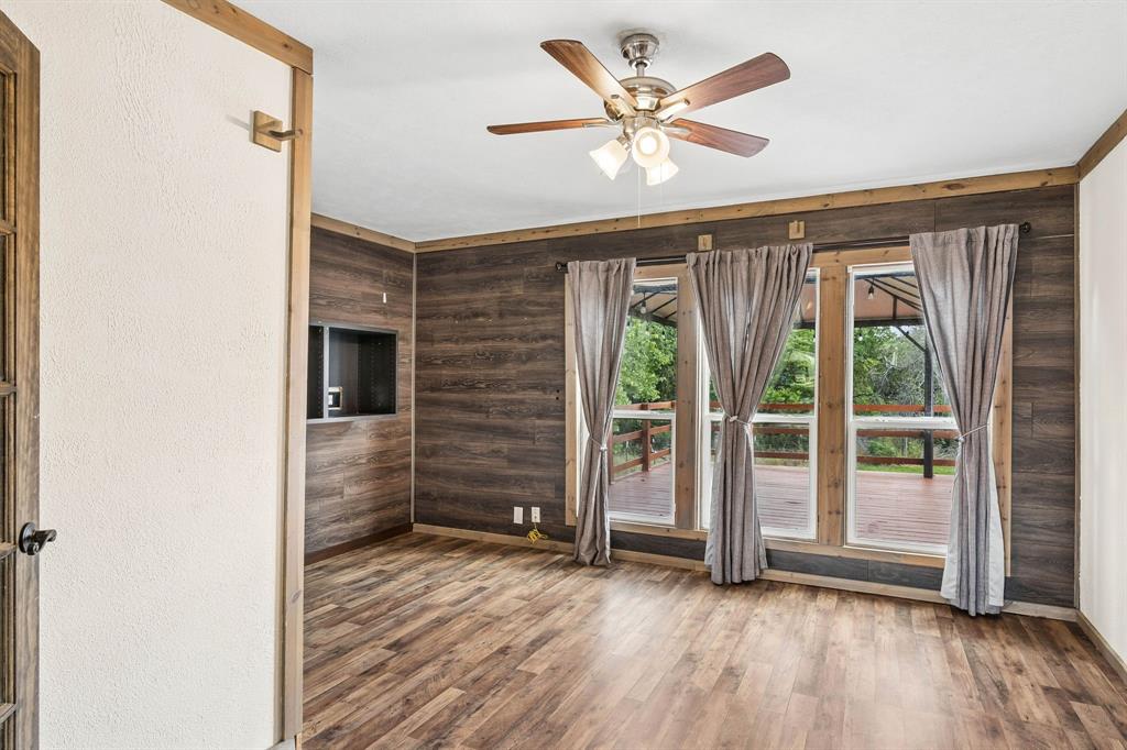 139 Cedar Drive Azle, TX 76020 - Photo 10 of 31