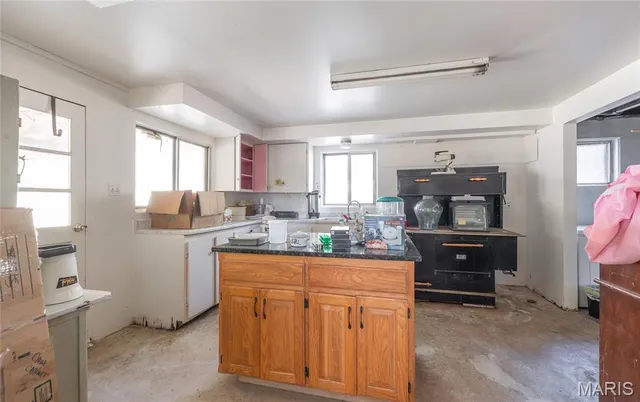 $1,740,000 | 15406 State Route, Winona, MO 65588