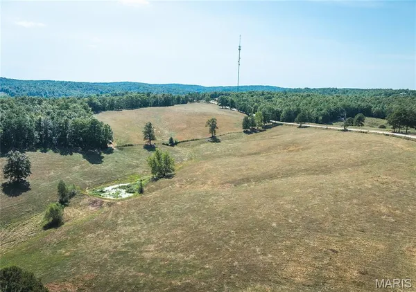 $1,740,000 | 15406 State Route, Winona, MO 65588