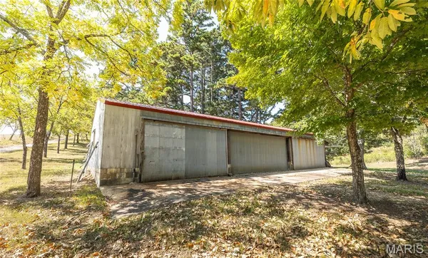 $1,740,000 | 15406 State Route, Winona, MO 65588