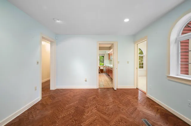 $639,900 | 60 Peninsula Drive, Stratham, NH 03885