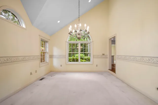 $639,900 | 60 Peninsula Drive, Stratham, NH 03885