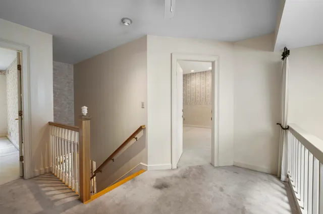 $639,900 | 60 Peninsula Drive, Stratham, NH 03885