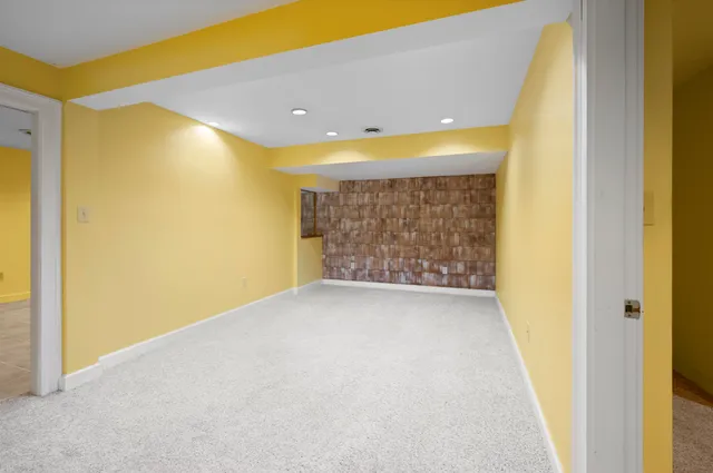 $639,900 | 60 Peninsula Drive, Stratham, NH 03885