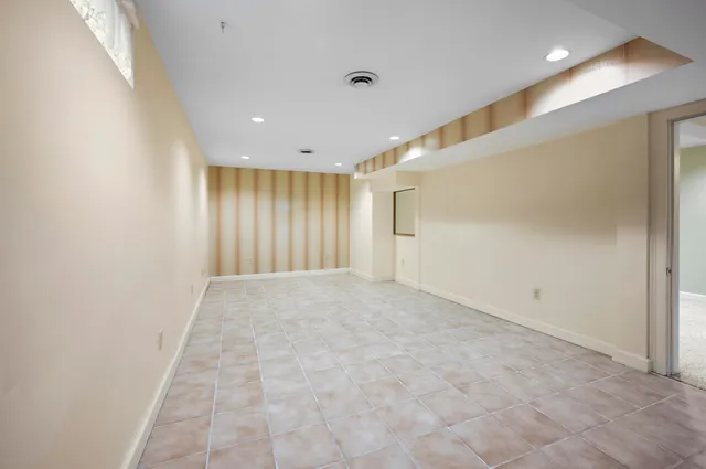 $639,900 | 60 Peninsula Drive, Stratham, NH 03885