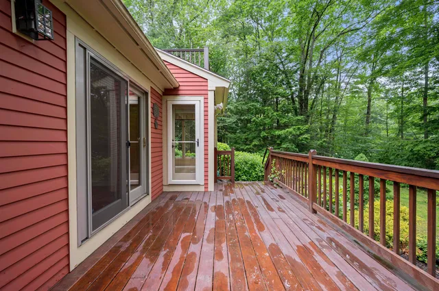 $639,900 | 60 Peninsula Drive, Stratham, NH 03885