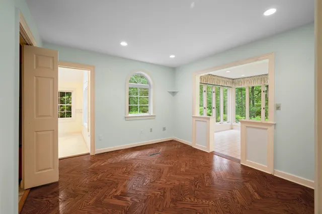 $639,900 | 60 Peninsula Drive, Stratham, NH 03885