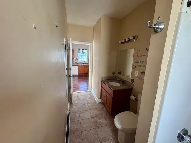 $2,350 | 3 Hitchcock Road, Unit 2, Worcester, MA 01603