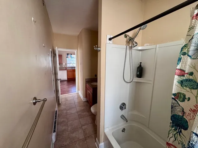 $2,350 | 3 Hitchcock Road, Unit 2, Worcester, MA 01603