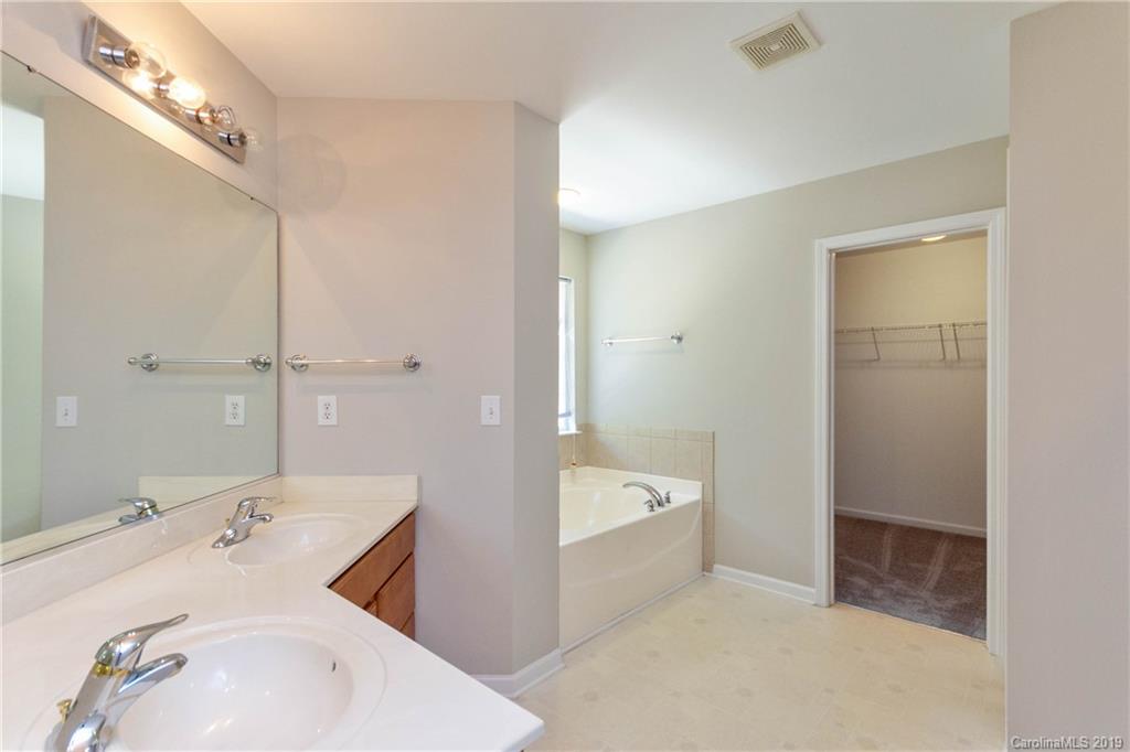 5229 Jewelflower Road Charlotte, NC 28227 - Photo 22 of 36