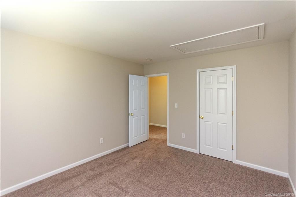 5229 Jewelflower Road Charlotte, NC 28227 - Photo 32 of 36