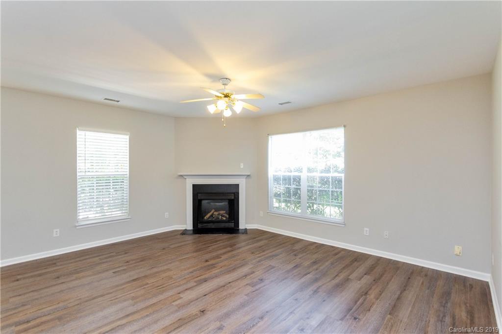 5229 Jewelflower Road Charlotte, NC 28227 - Photo 9 of 36