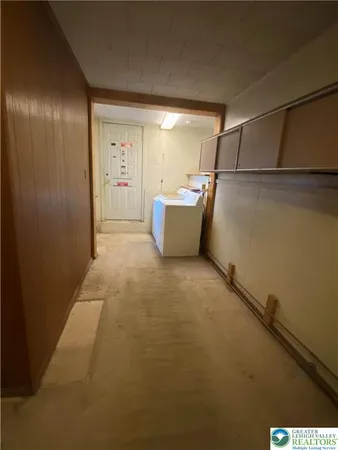 a view of a storage & utility room