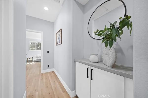 $1,199,999 | 328 Flyers Lane, Tustin, CA 92782