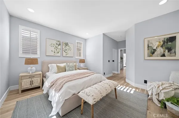 $1,199,999 | 328 Flyers Lane, Tustin, CA 92782