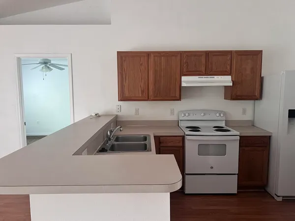 $1,550 | 180 Cabana Way, Crestview, FL 32536