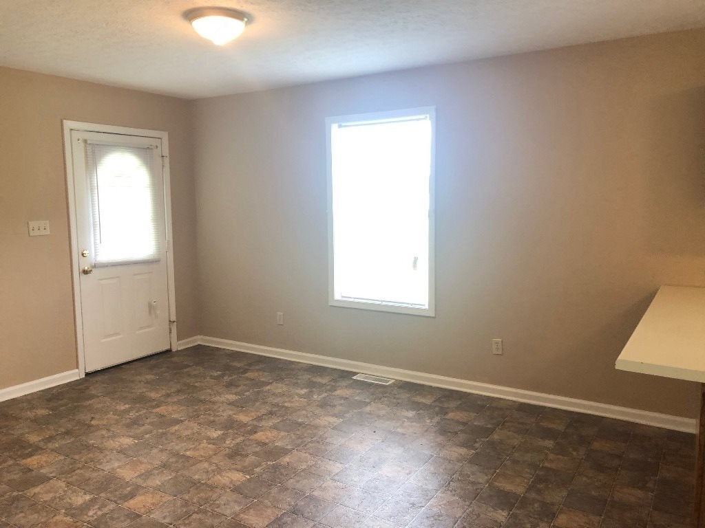 1930 Detour Road Bowling Green, KY 42101 - Photo 7 of 16 Gallery Image 7