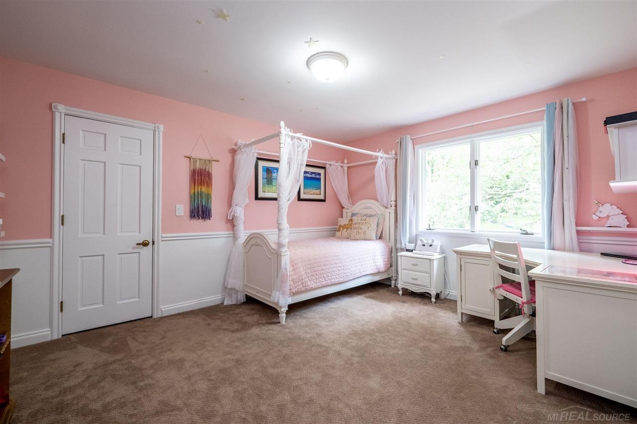 5645 Oak Bluff Road Rochester, MI 48306 - Photo 45 of 58 50052453-44.JPG