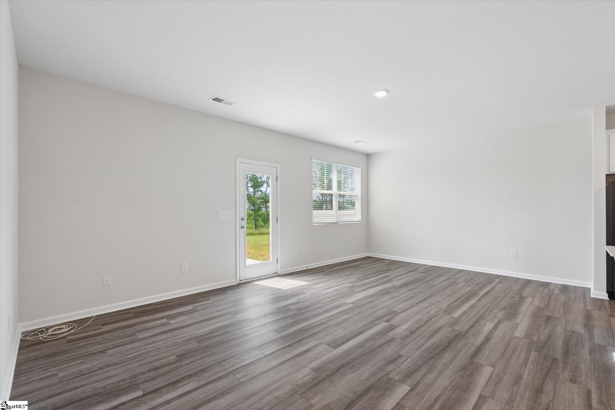 303 East Compass Way Easley, SC 29640 - Photo 9 of 26