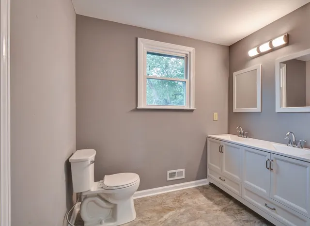 $285,000 | 240 Maplewood Drive, Clarksville, TN 37042